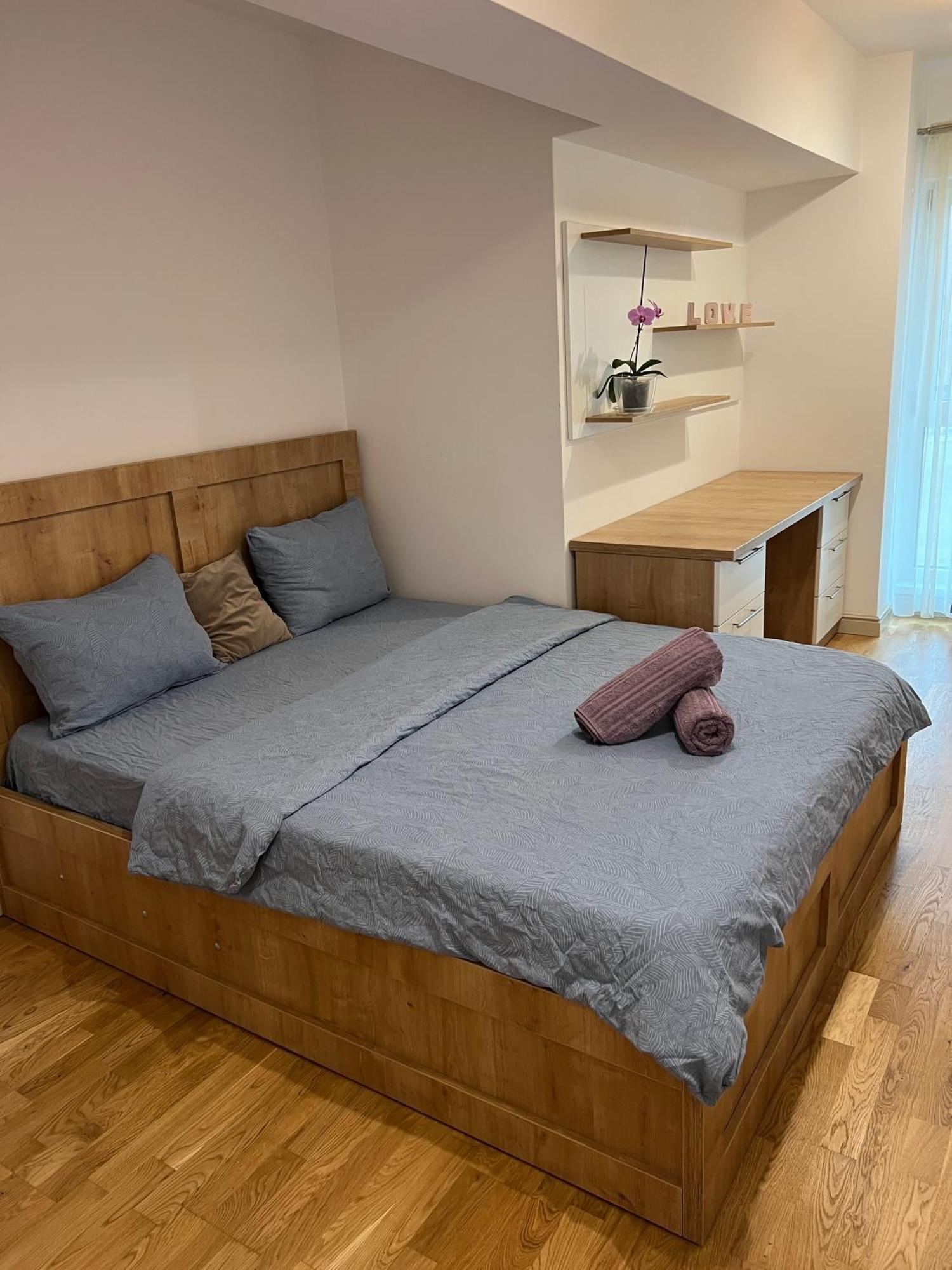 Airport Flyhub Chic Apartment 이아시 외부 사진